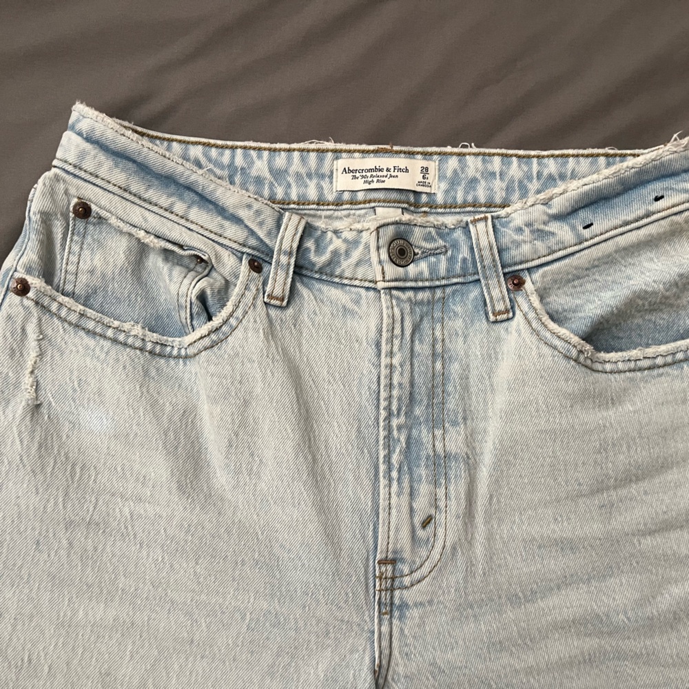 Abercrombie & Fitch Light Blue Women’s Jeans